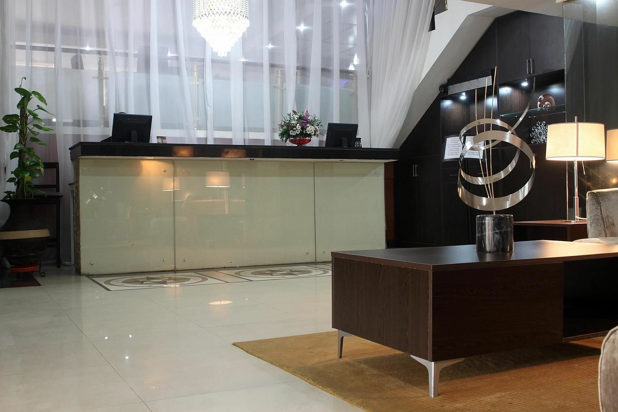 BW Starfire Hotel Ikeja Luaran gambar